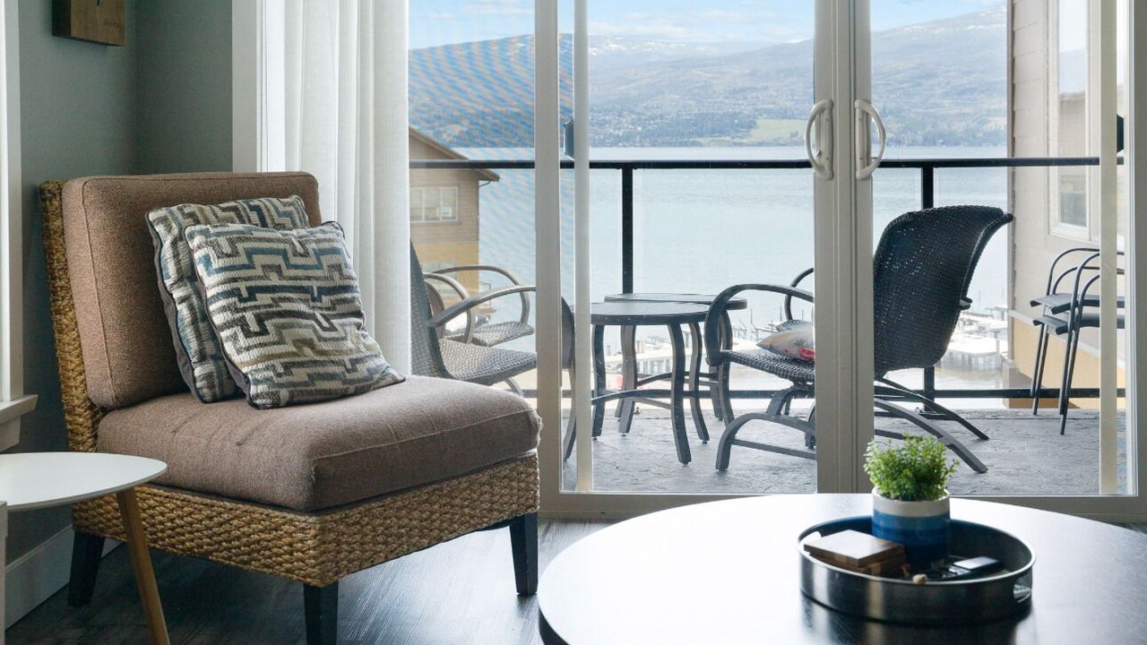 Photo of Livingroom in Westbank