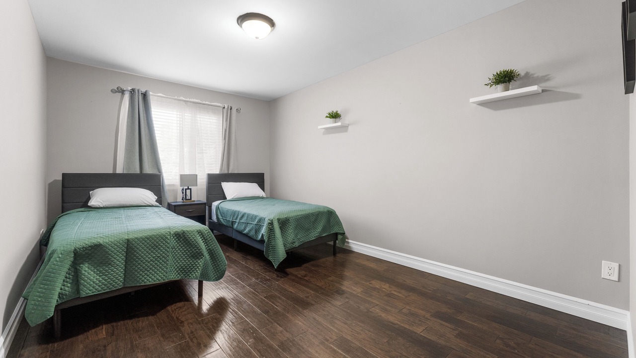 Photo of Bedroom in Amherstburg