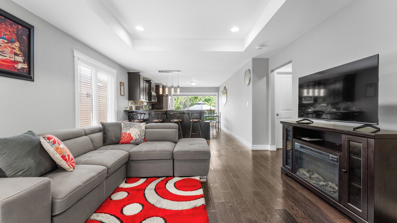 Photo of Livingroom in Amherstburg