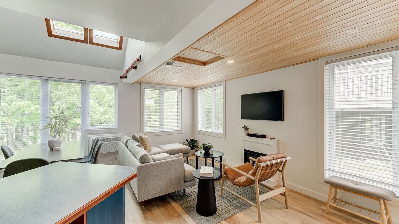Photo of Livingroom in Mont-Tremblant Pedestrian Village
