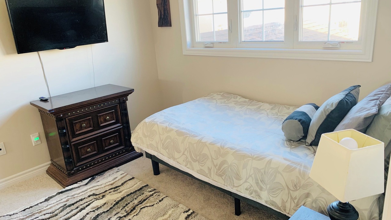 Photo of Bedroom in Amherstview