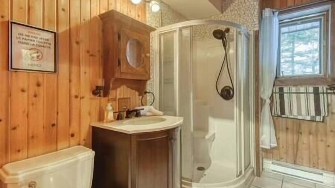 Photo of Bathroom in St-Adolphe-d'Howard