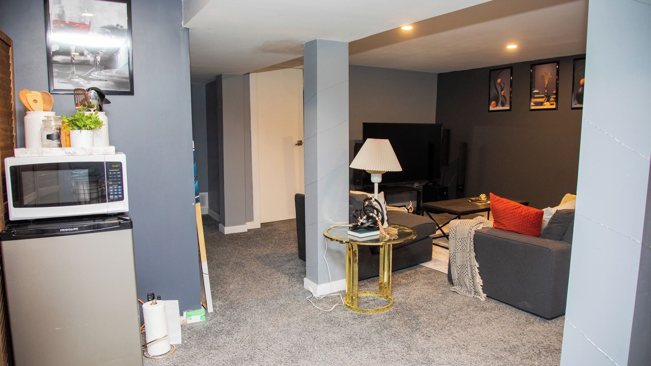 Photo of Livingroom in East Kildonan