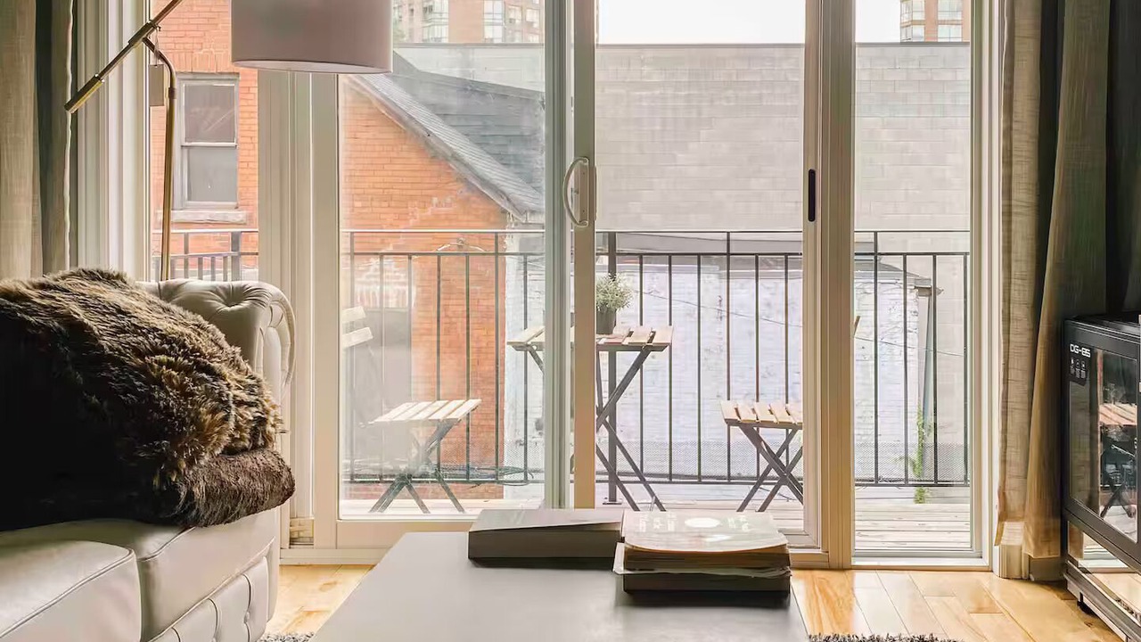 Photo of Livingroom in Church and Wellesley