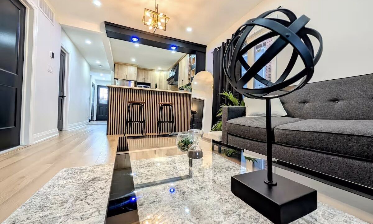 Photo of Livingroom in Hamilton