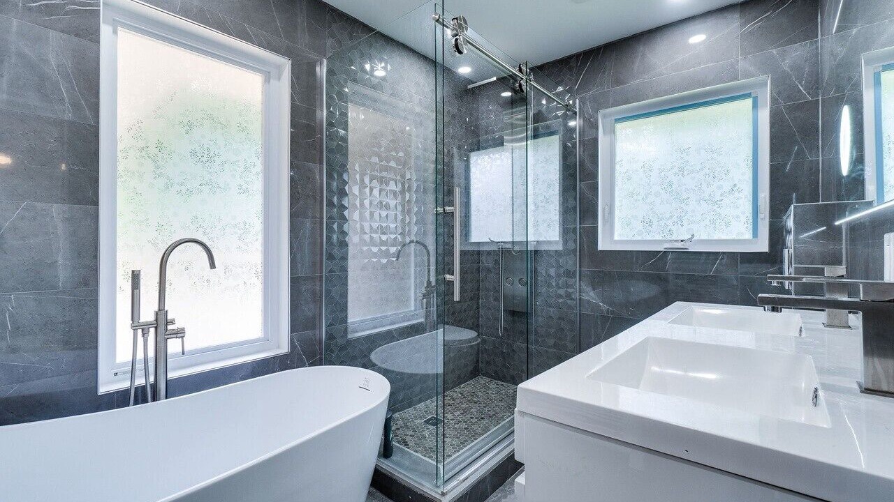 Photo of Bathroom in Cooksville