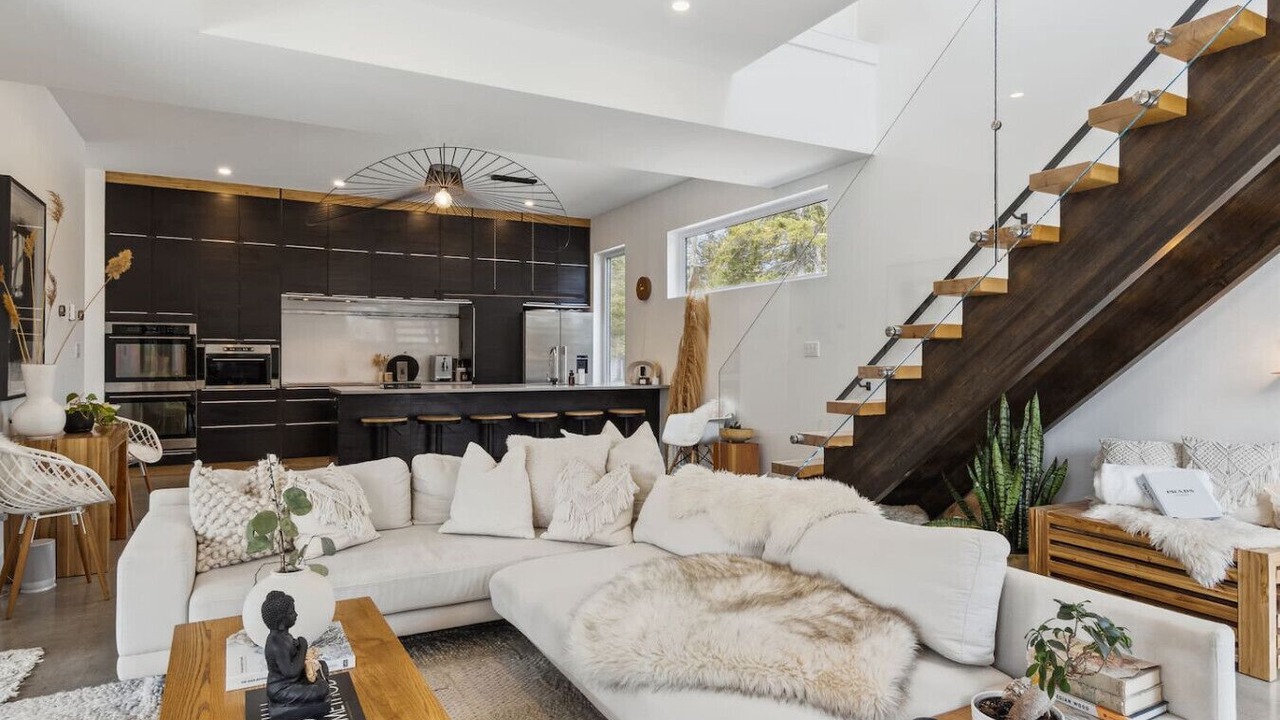 Photo of Livingroom in Collingwood
