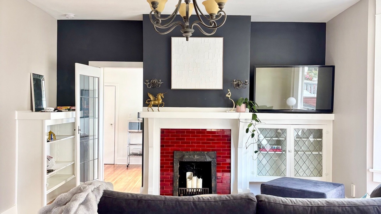 Photo of Livingroom in Kitsilano