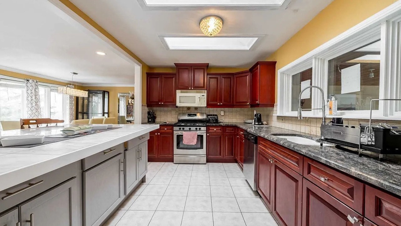 Photo of Kitchen in Harwood