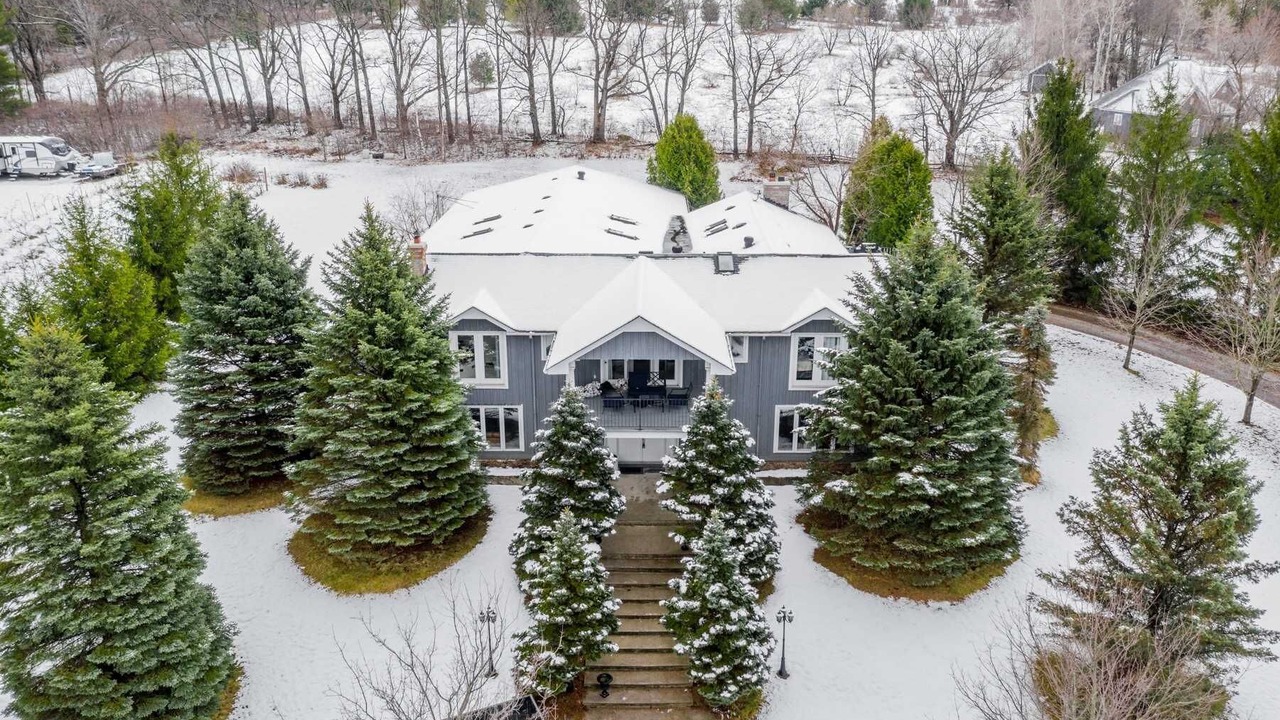 Photo of Outdoor in Harwood