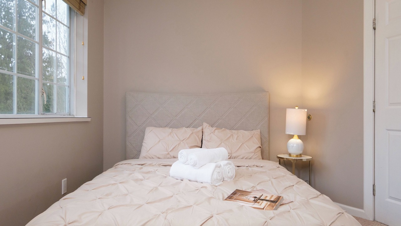 Photo of Bedroom in Oakridge