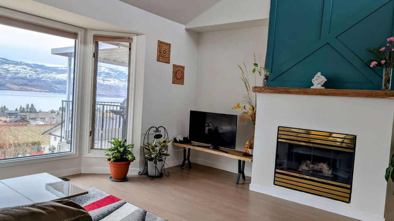 Photo of Livingroom in Central Okanagan