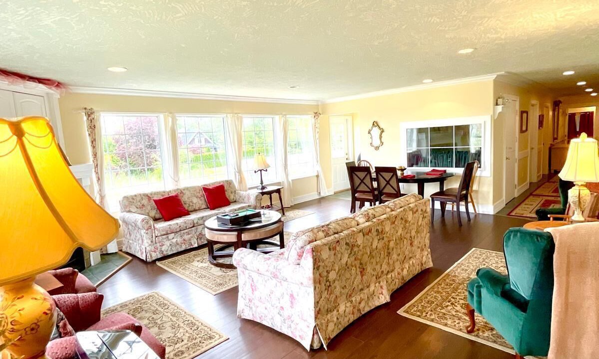 Photo of Livingroom in Crofton