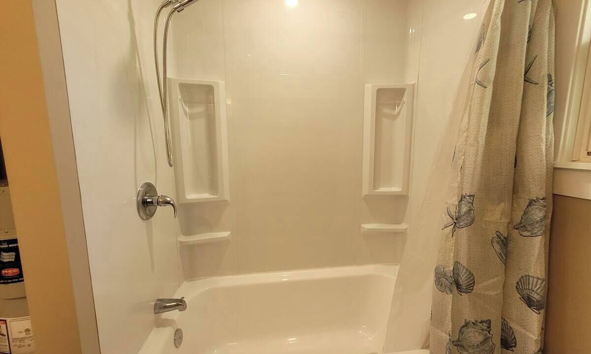 Photo of Bathroom in Naufrage