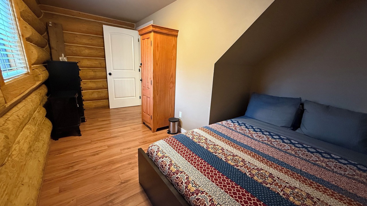 Photo of Bedroom in Lac Le Jeune