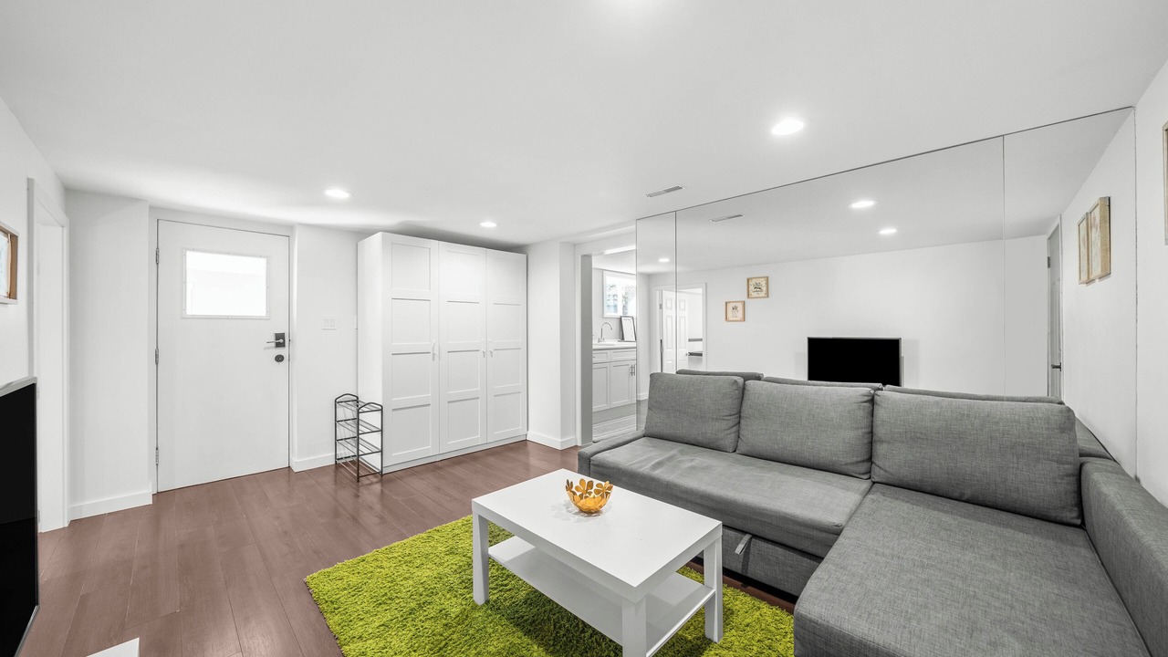 Photo of Livingroom in Upper Lonsdale