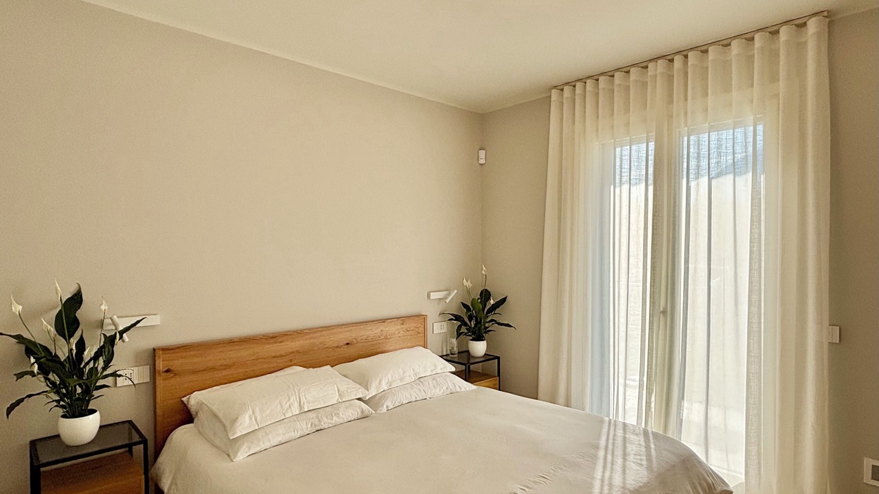 Photo of Bedroom in Colico Piano