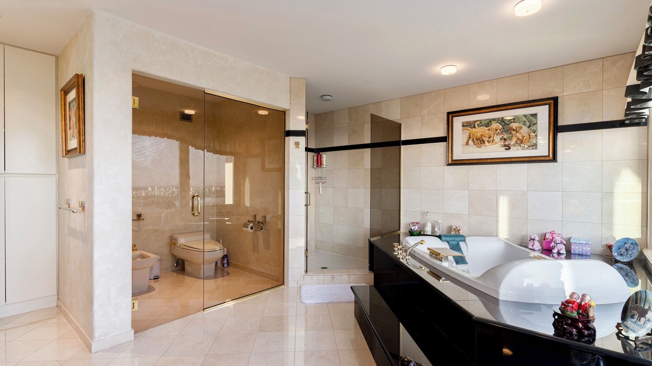 Photo of Bathroom in West Vancouver