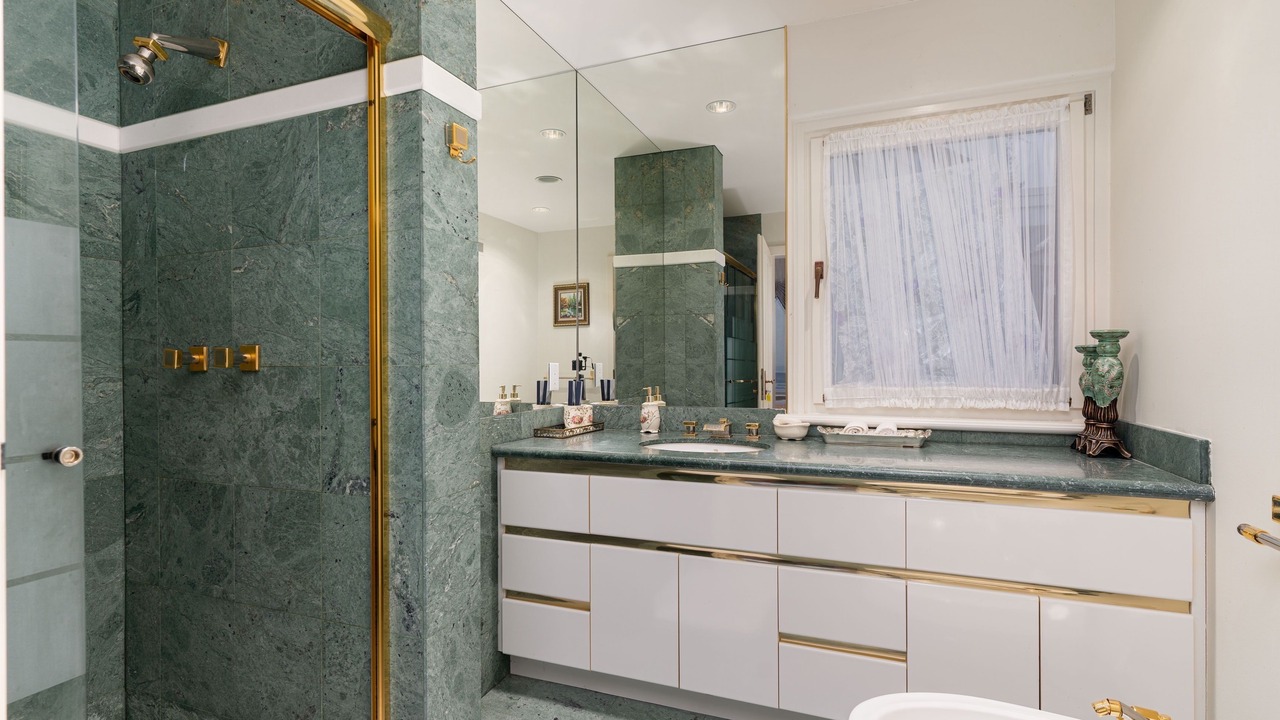 Photo of Bathroom in West Vancouver