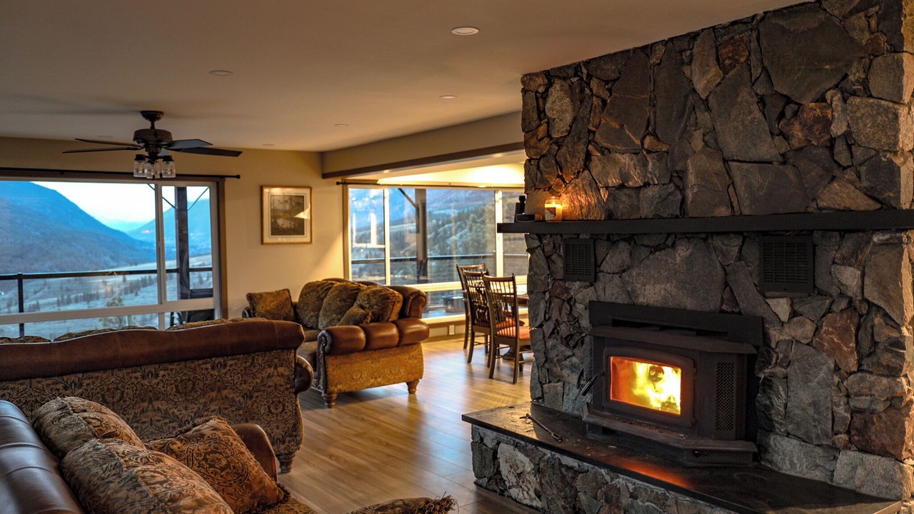 Photo of Livingroom in Vancouver Coast