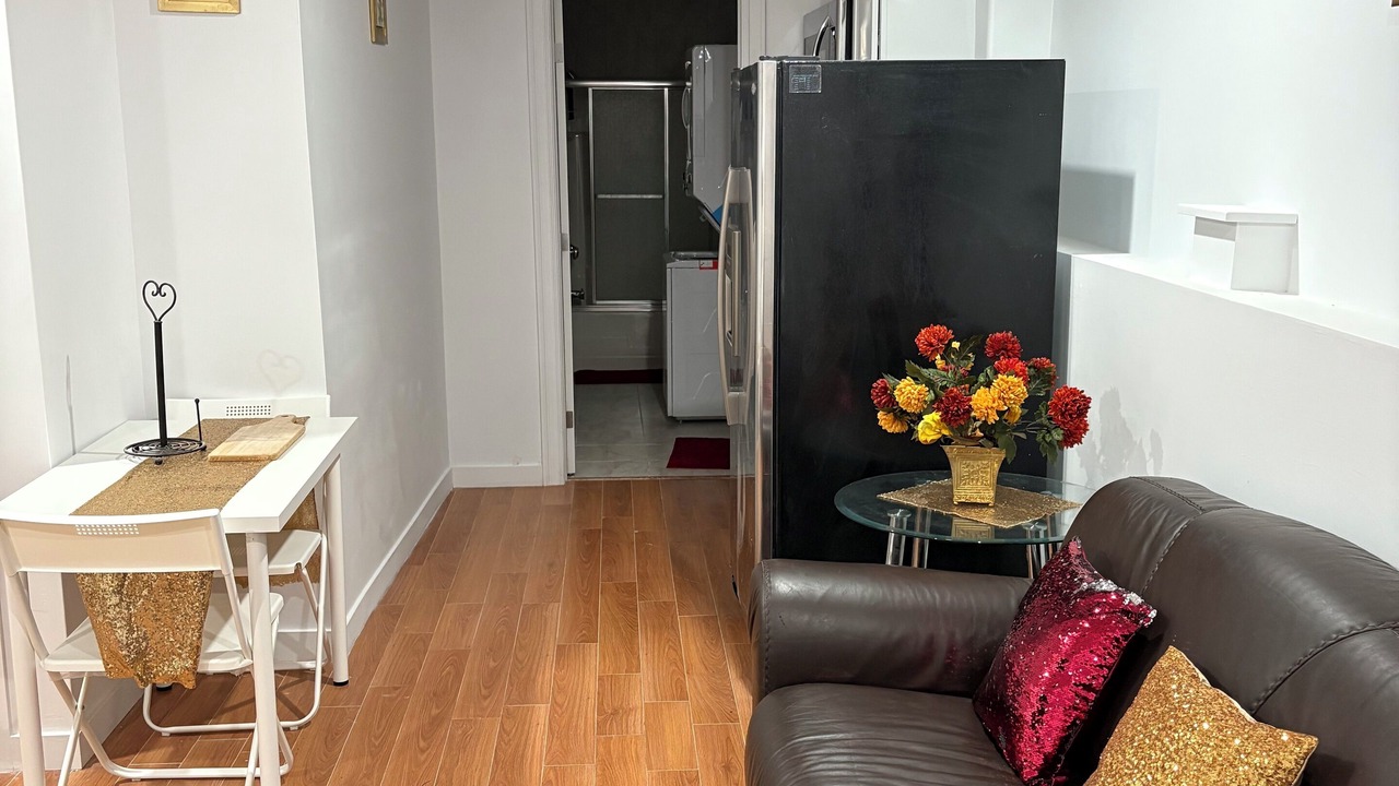Photo of Livingroom in Bedford