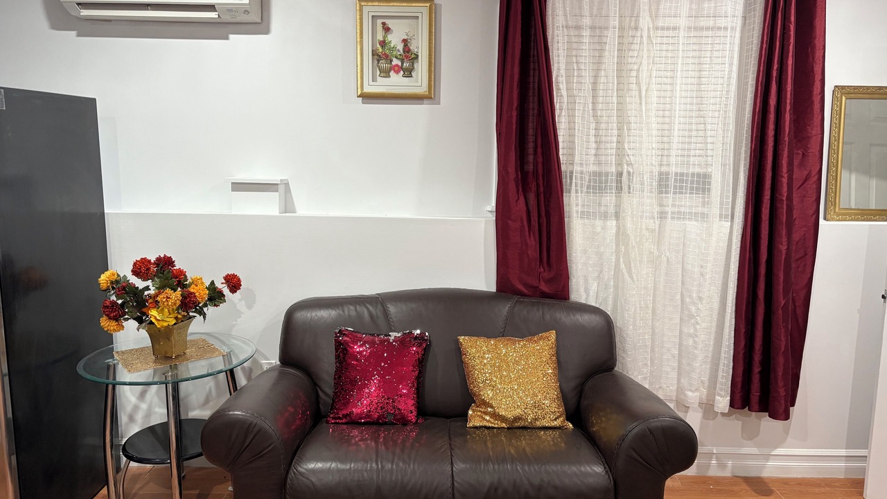 Photo of Livingroom in Bedford