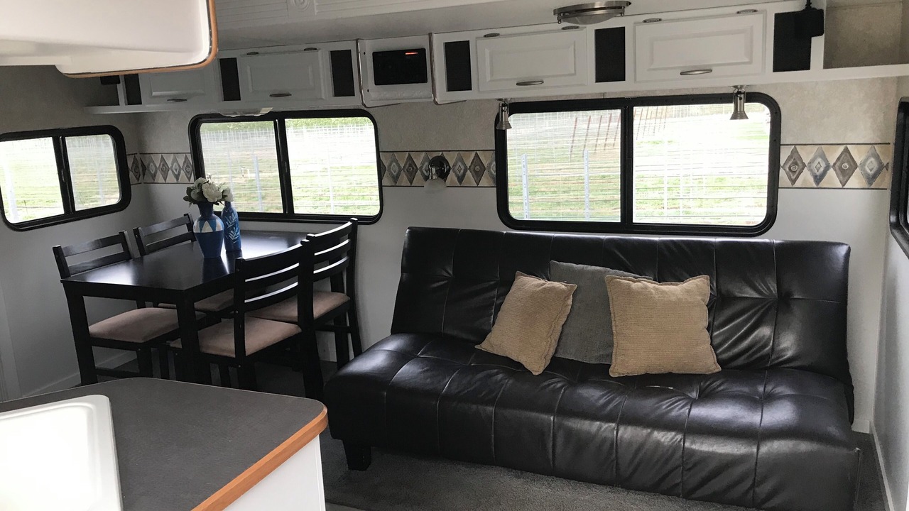 Photo of Livingroom in Okanagan-Similkameen