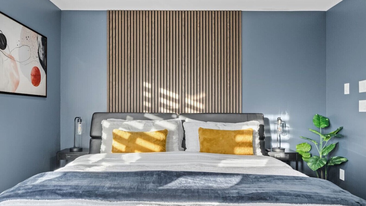 Photo of Bedroom in Lower Mount Royal