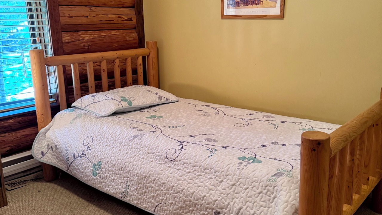 Photo of Bedroom in Anglemont
