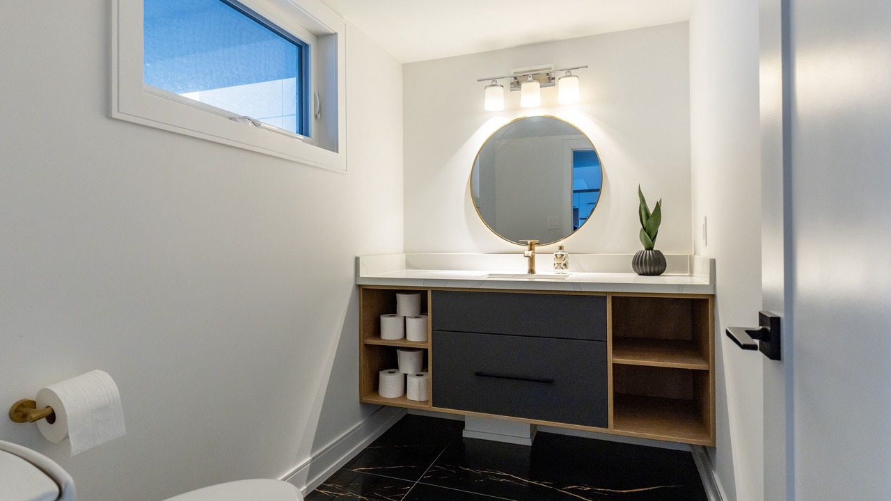 Photo of Bathroom in Cumberland Beach