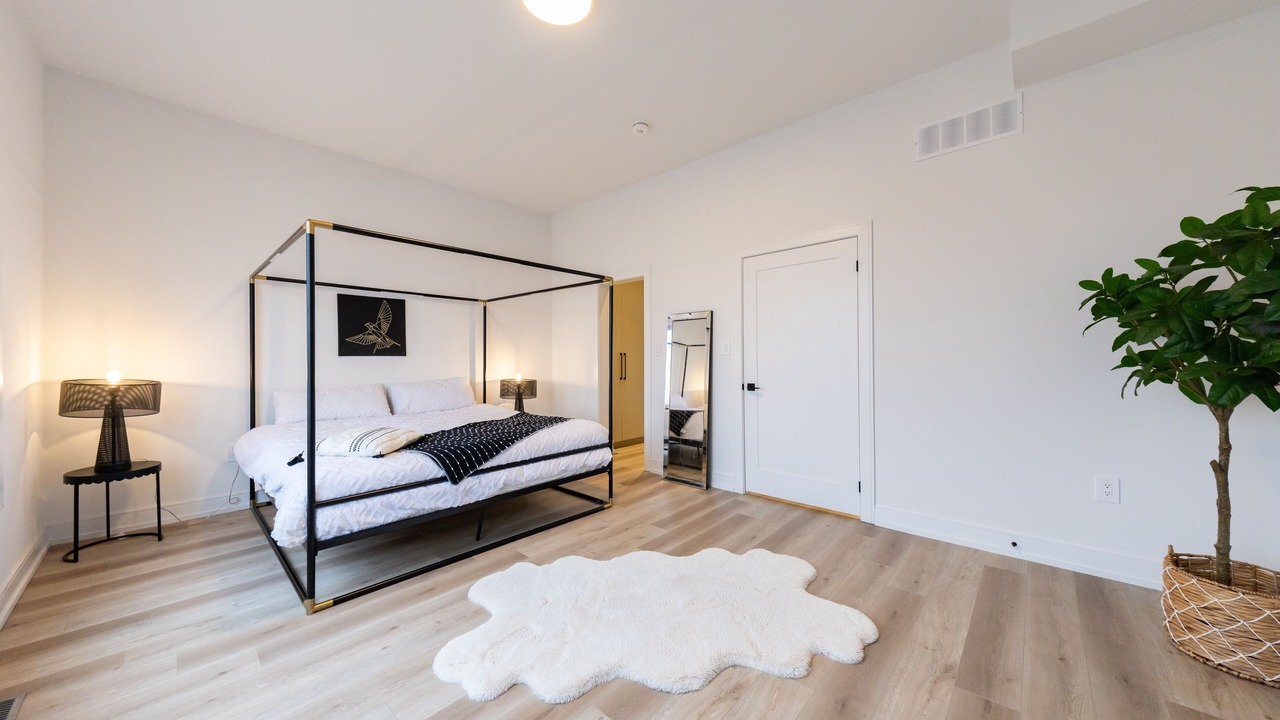 Photo of Bedroom in Cumberland Beach