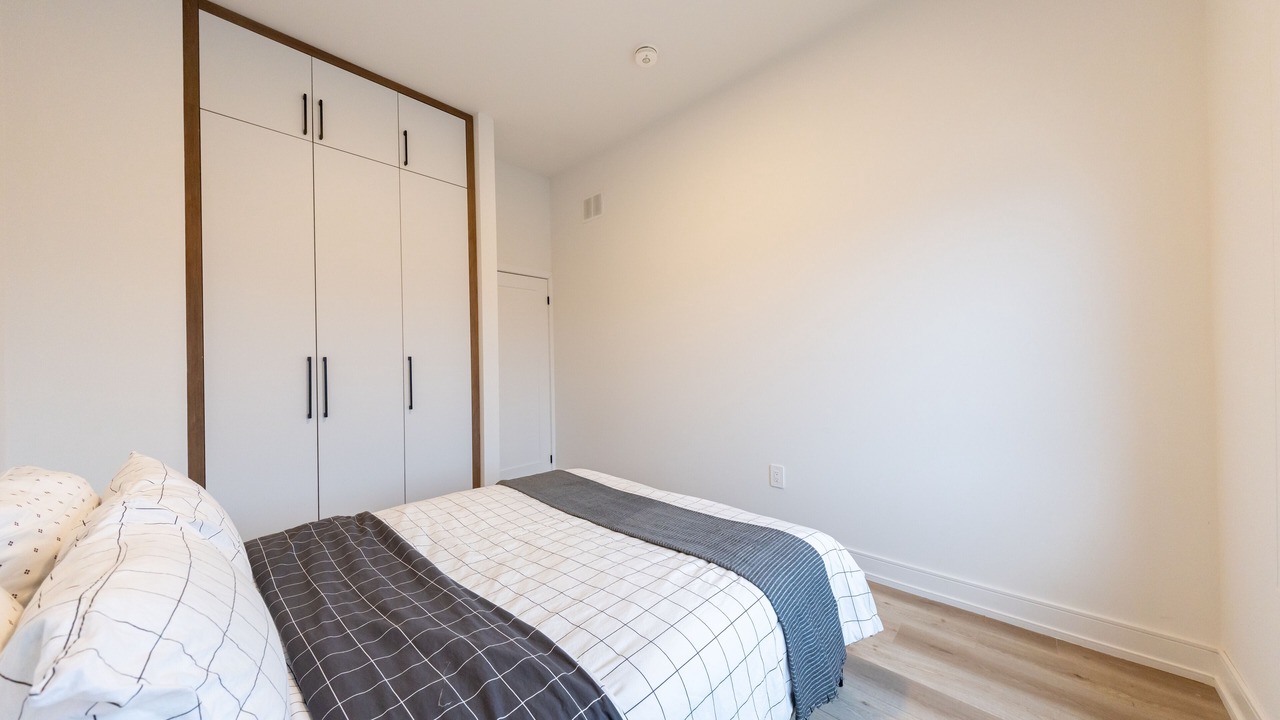 Photo of Bedroom in Cumberland Beach