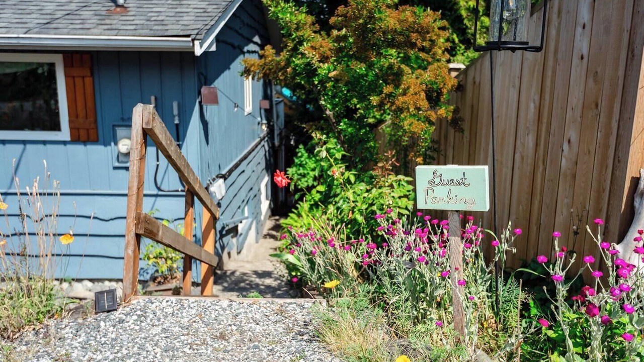 Photo of Others in Chemainus