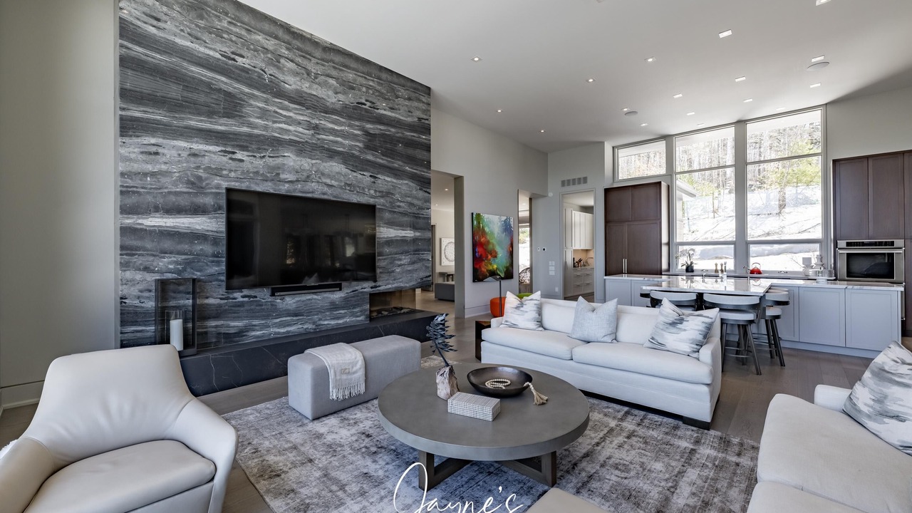 Photo of Livingroom in Muskoka Lakes