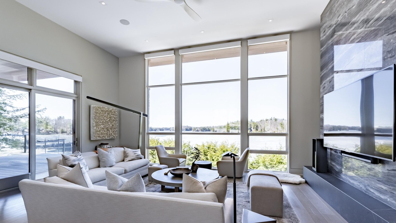 Photo of Livingroom in Muskoka Lakes