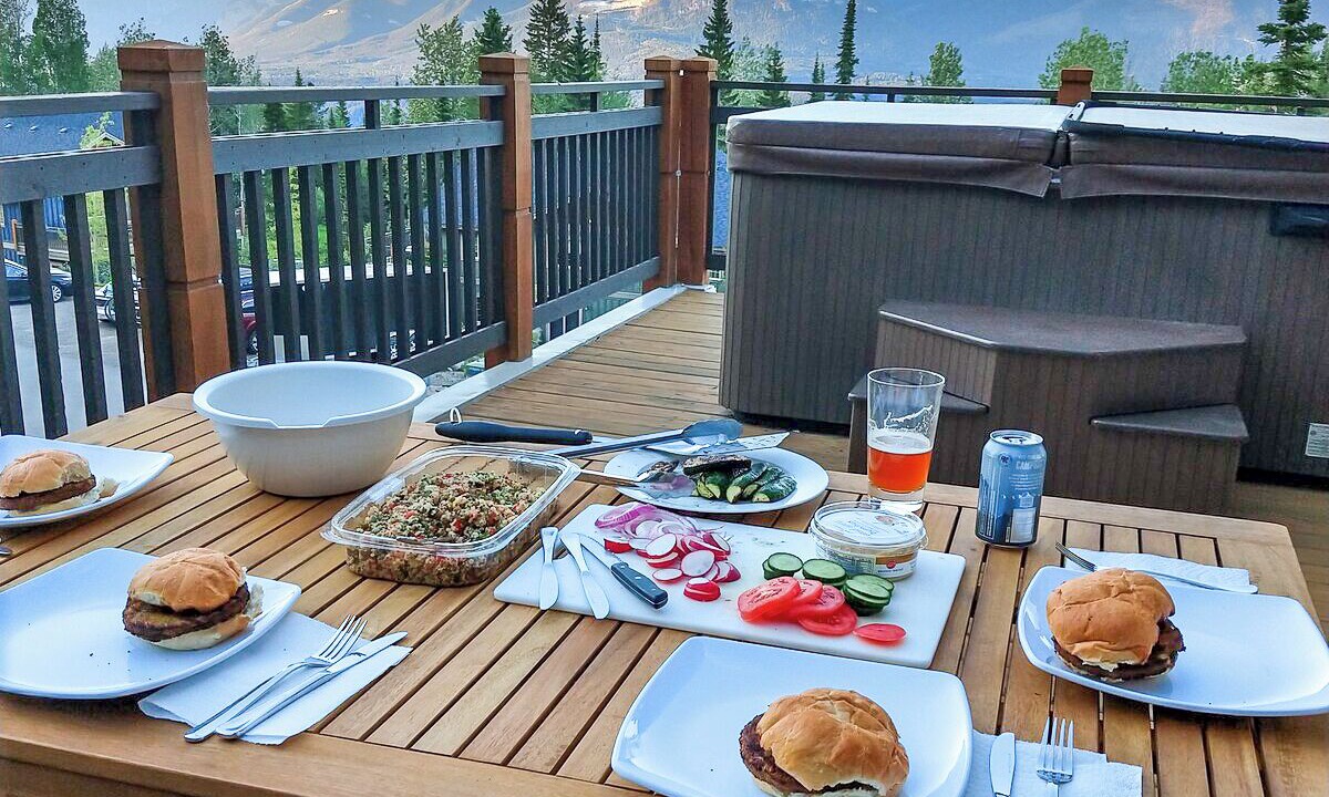 Photo of Outdoor in Golden