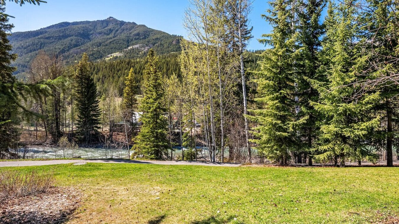 Photo of Others in East Kootenay