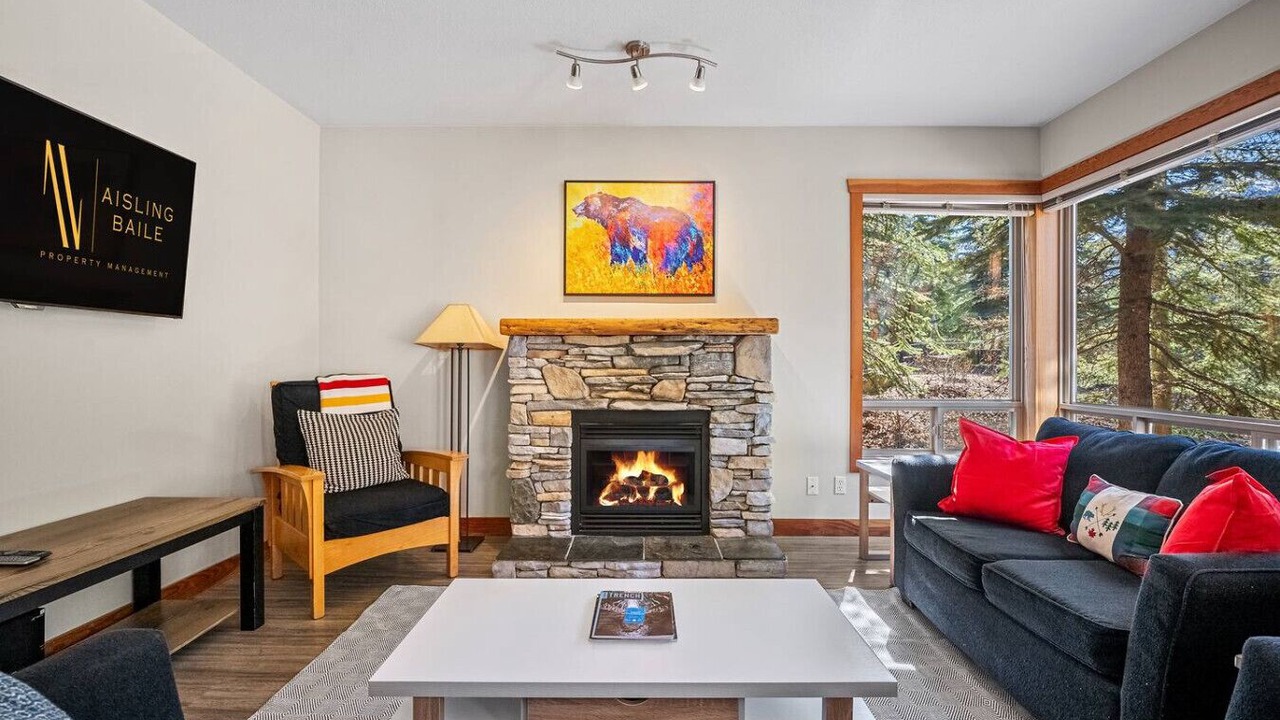 Photo of Livingroom in East Kootenay