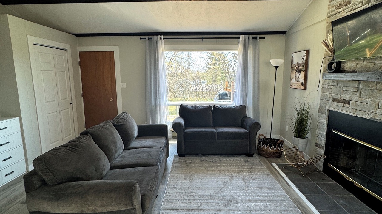 Photo of Livingroom in Torrington
