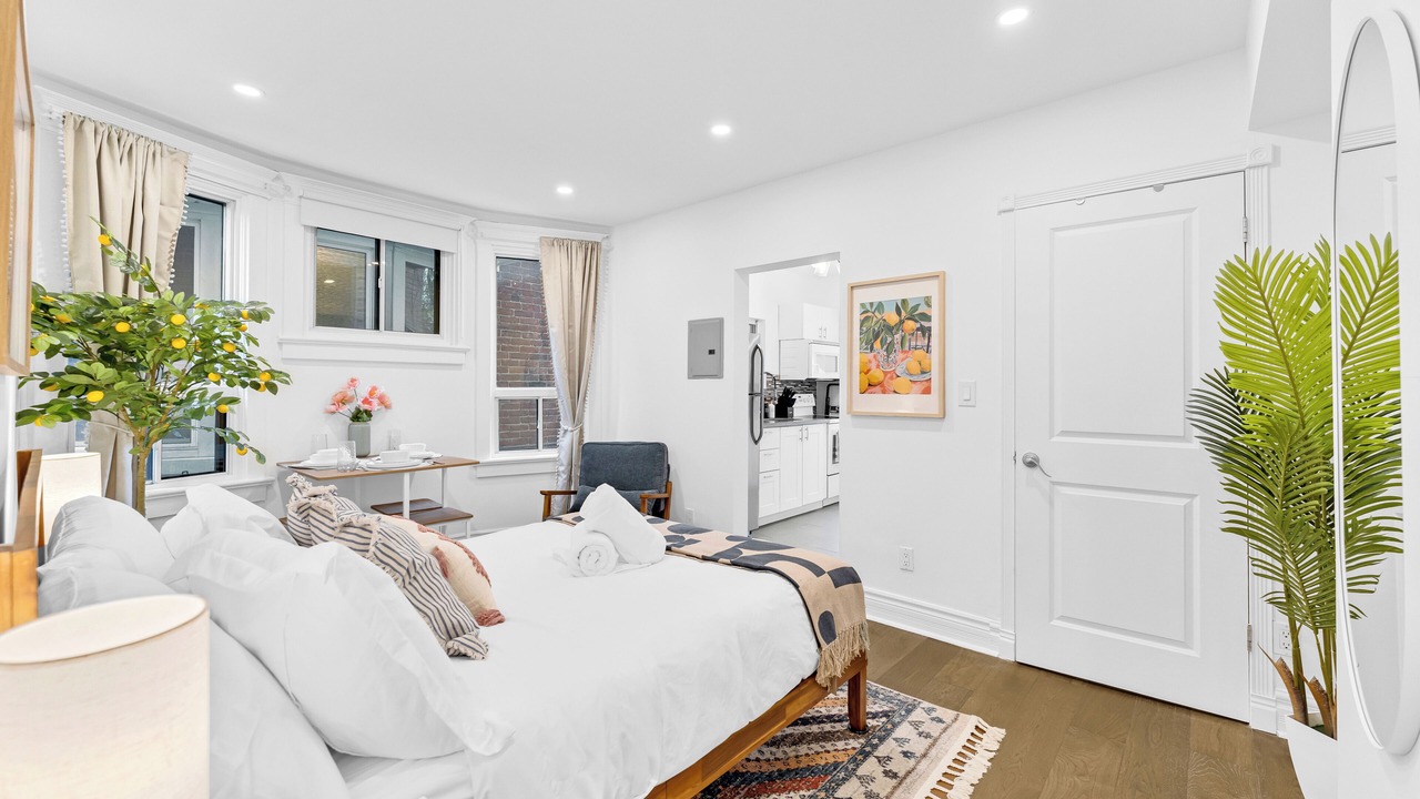 Photo of Bedroom in Upper Beaches