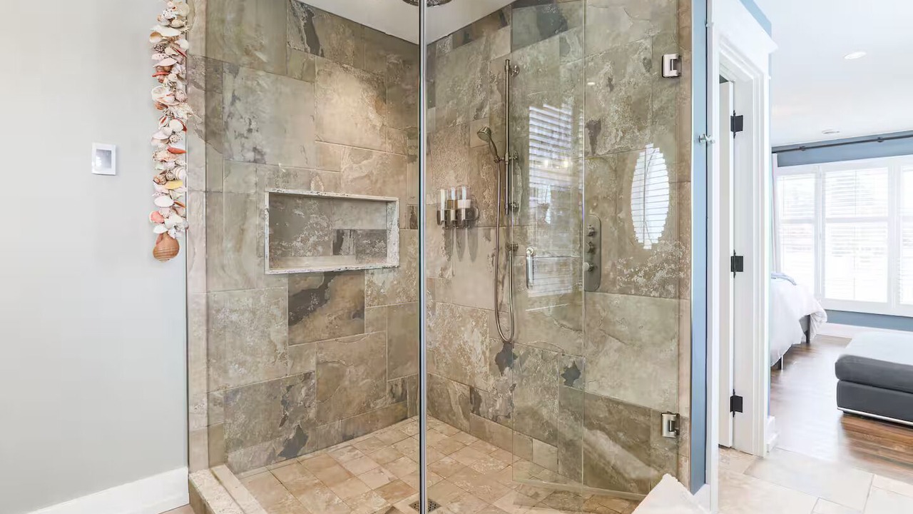 Photo of Bathroom in Rosedale