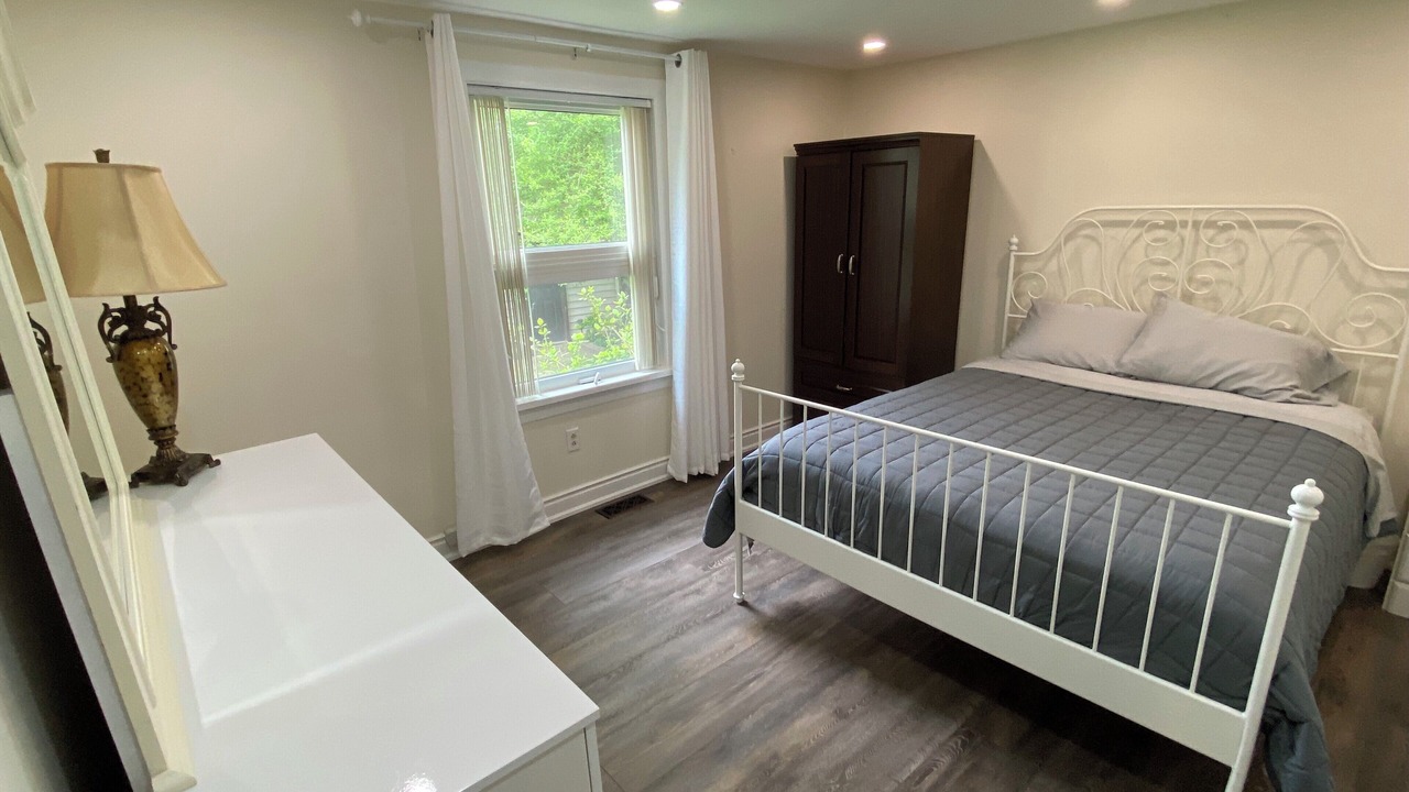 Photo of Bedroom in Wasaga Beach