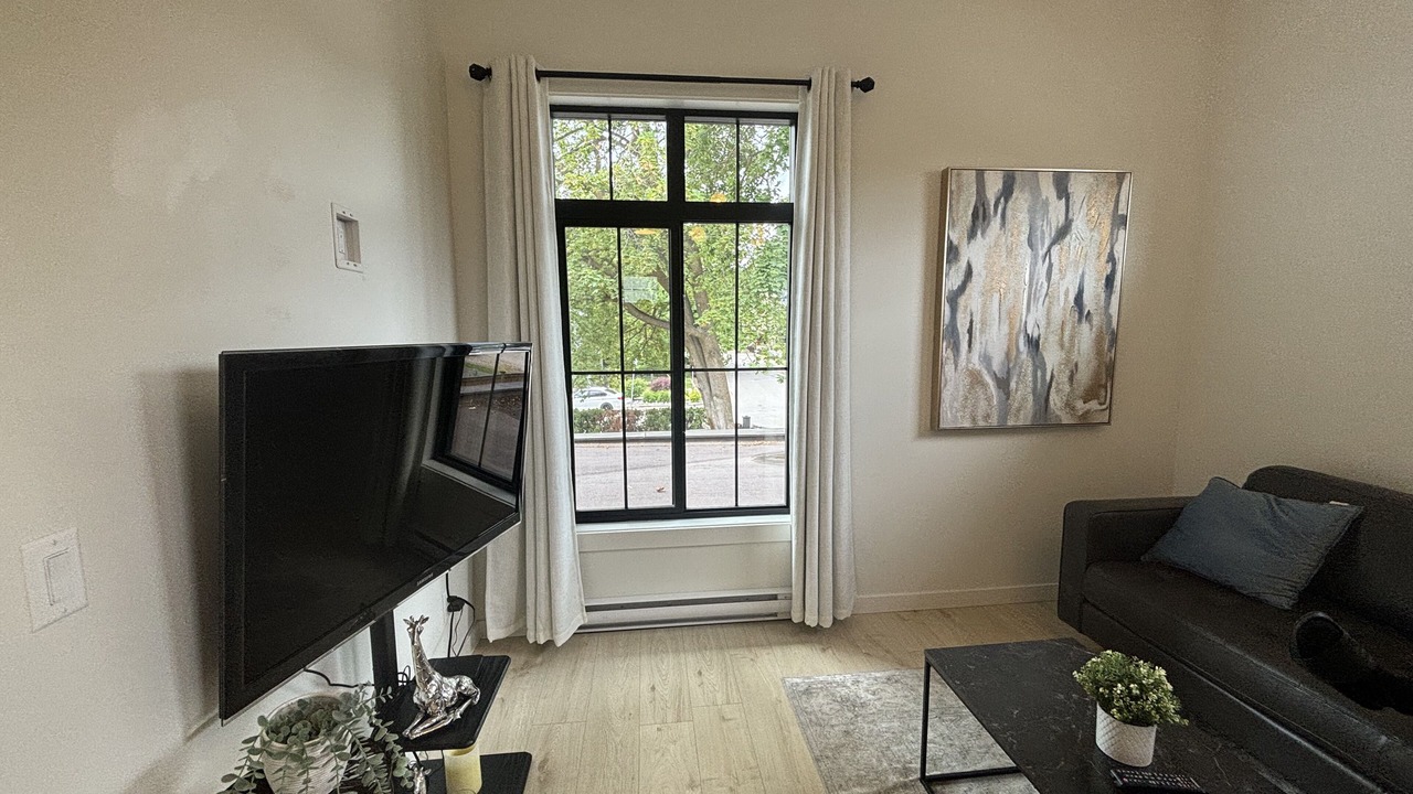 Photo of Livingroom in South Central