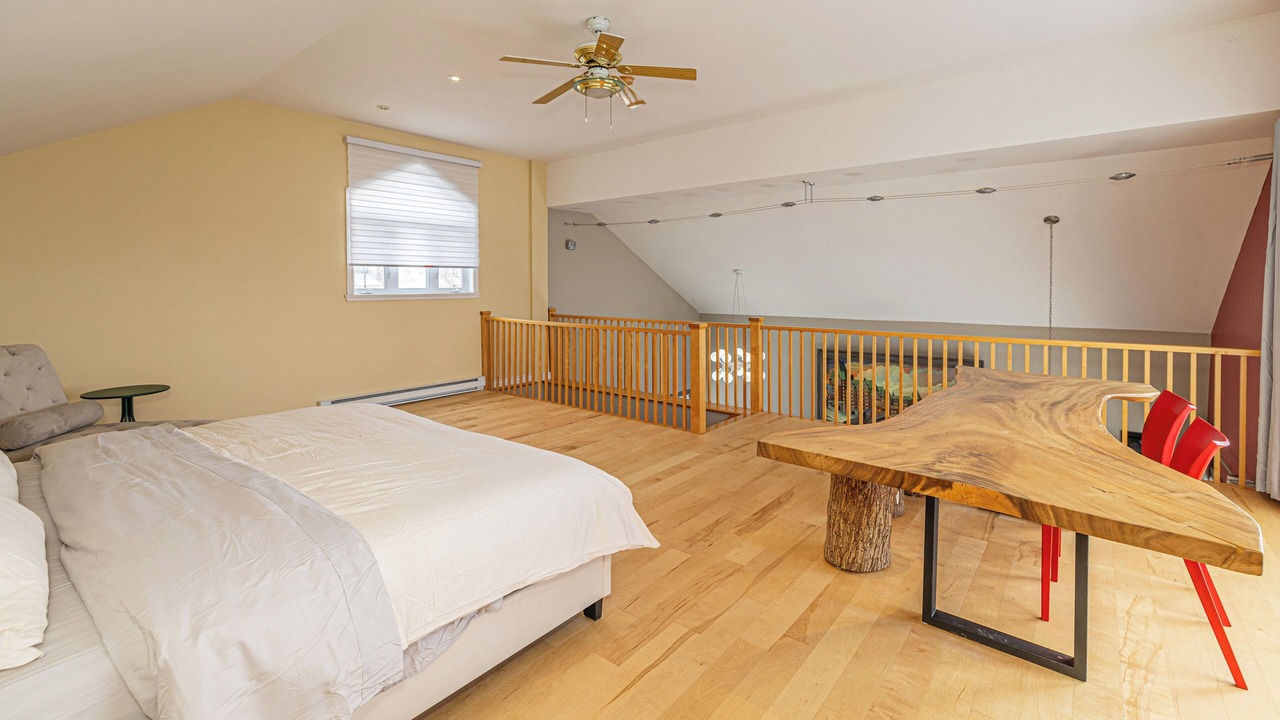 Photo of Bedroom in Laprairie