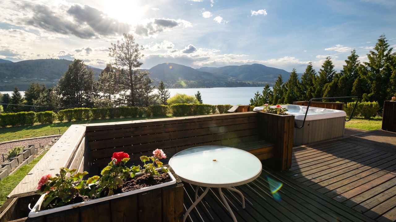 Photo of Patio Balcony in Okanagan-Similkameen