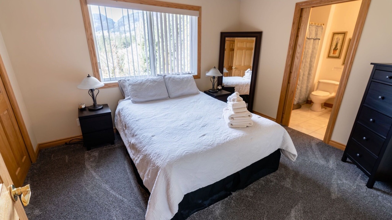 Photo of Bedroom in Okanagan-Similkameen