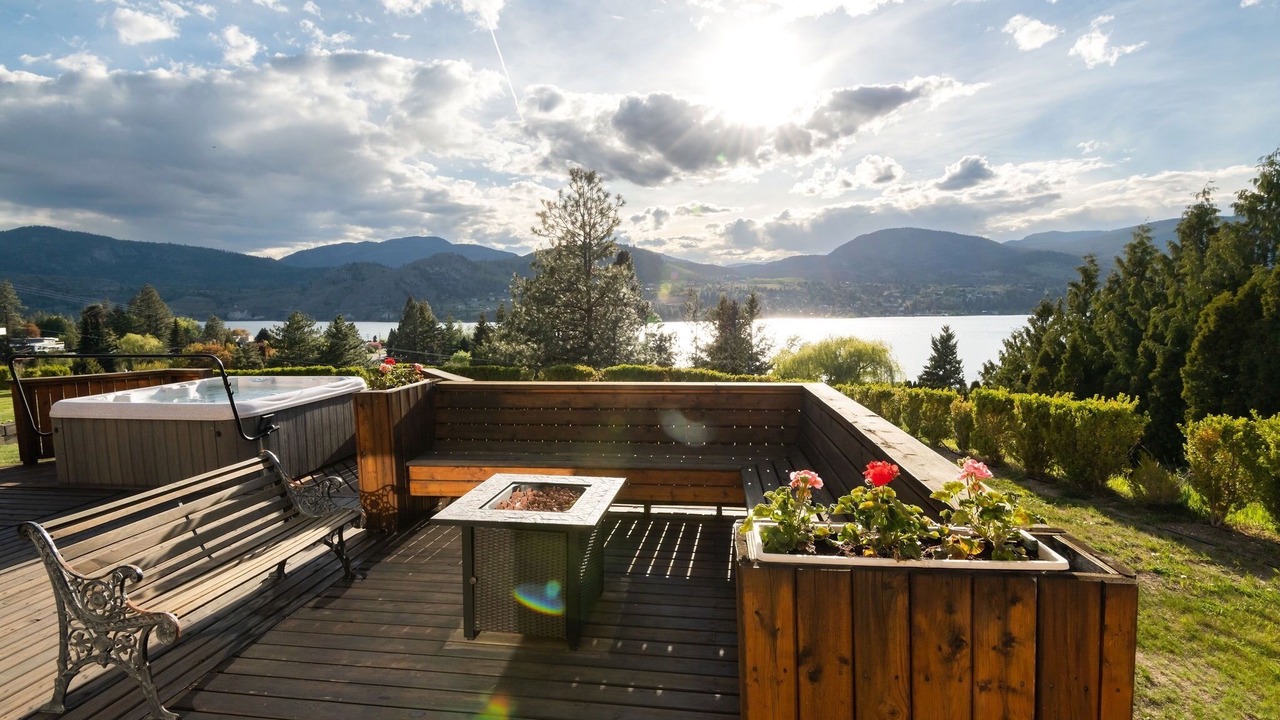 Photo of Patio Balcony in Okanagan-Similkameen
