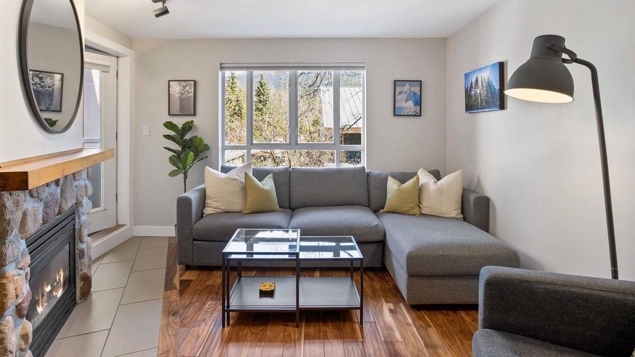Photo of Livingroom in Whistler Village