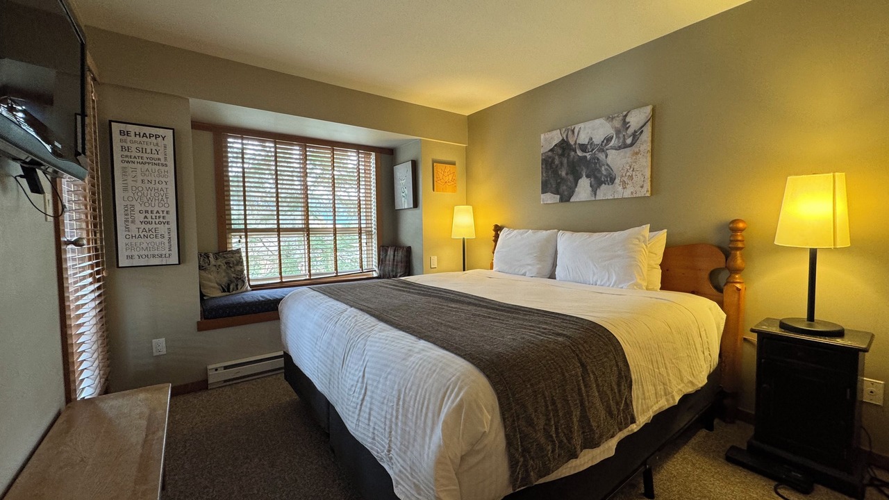 Photo of Bedroom in Whistler Cay Heights