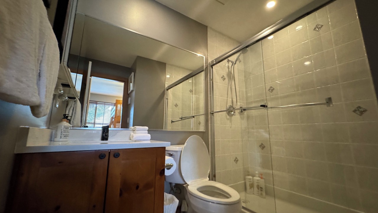 Photo of Bathroom in Whistler Cay Heights